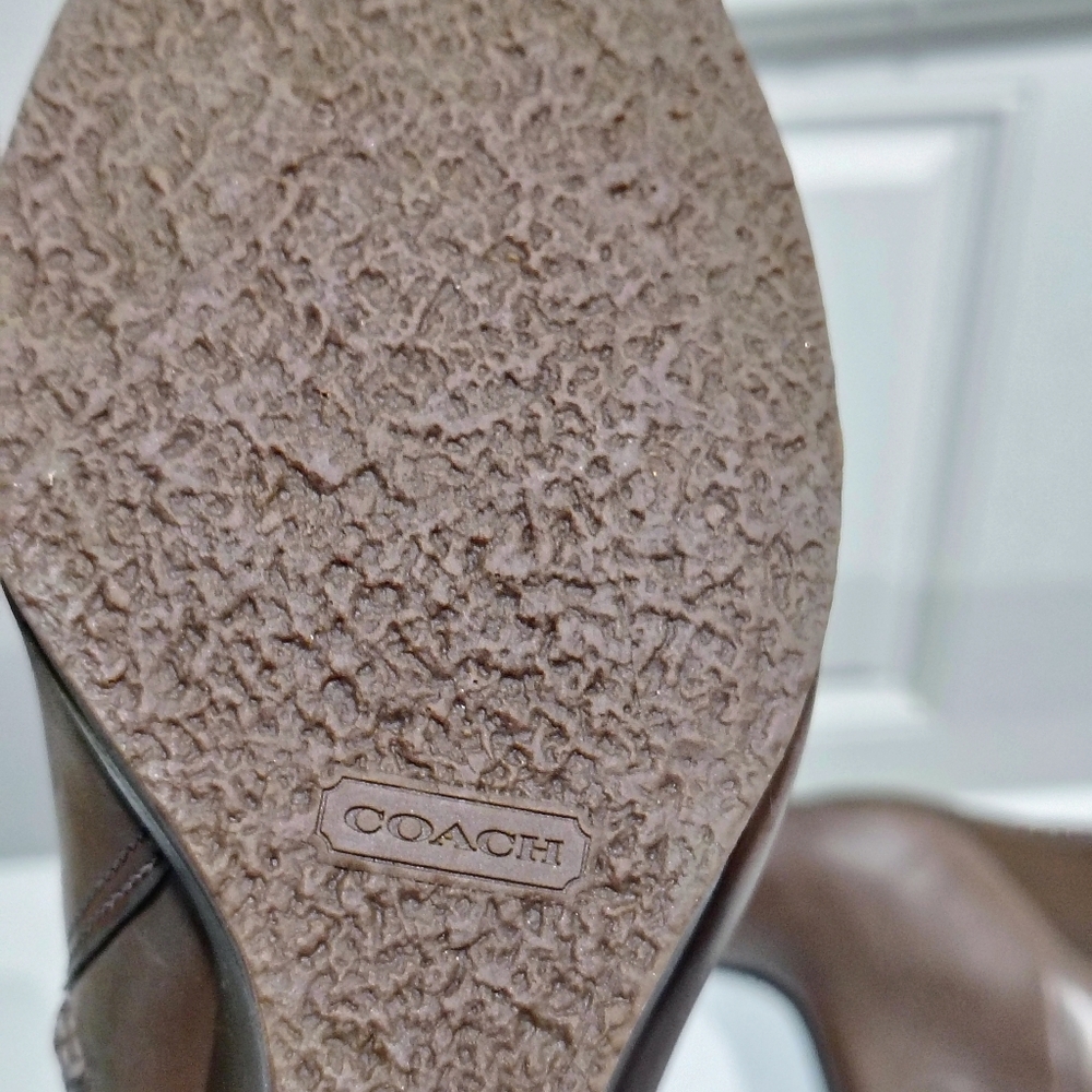 Coach "Dorthy" Tan Leather Wedge Boots Size 10B - Picture 14 of 16